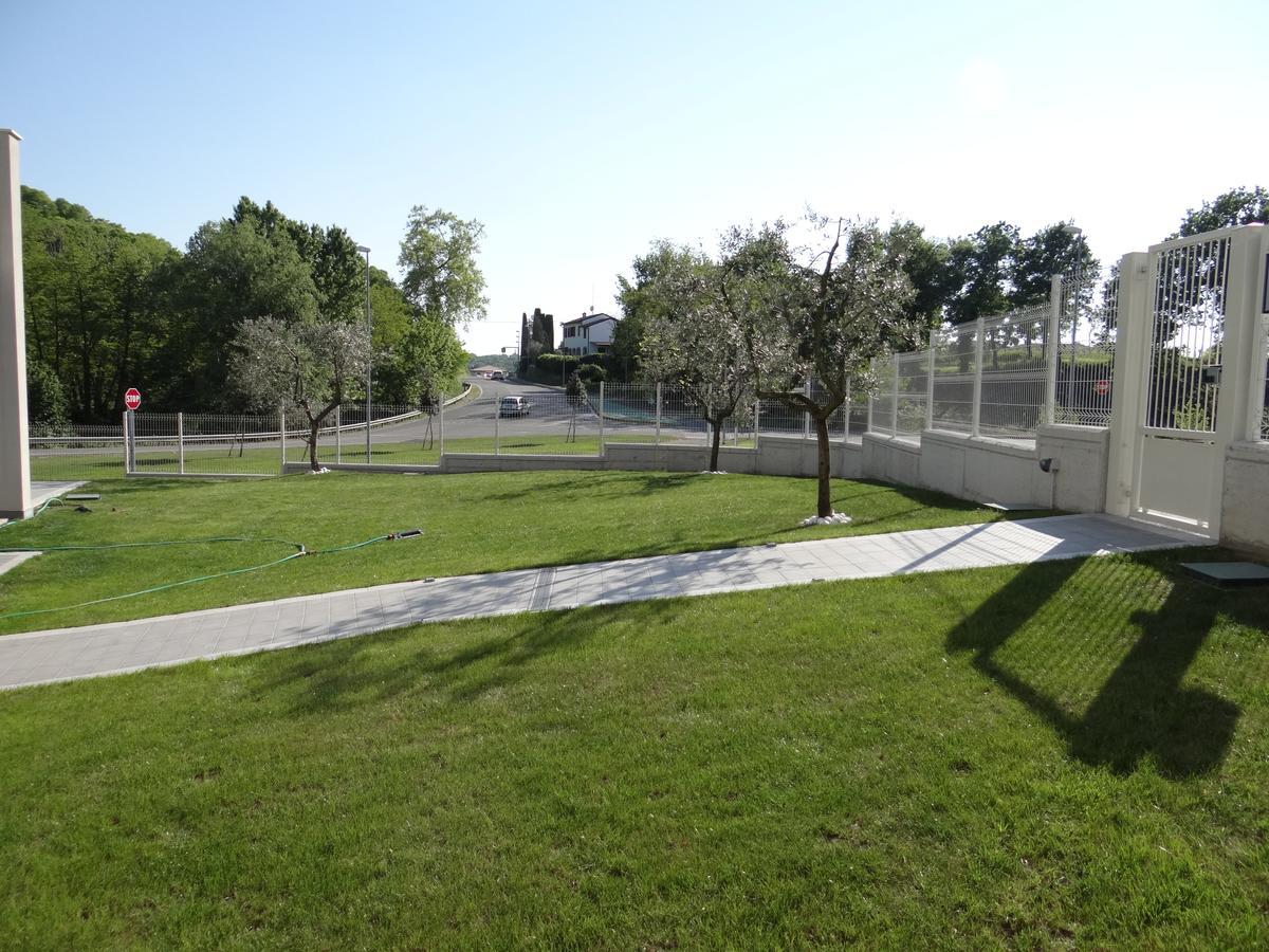 Nuovo Laghetto Del Frassino Hotel Peschiera del Garda Kültér fotó