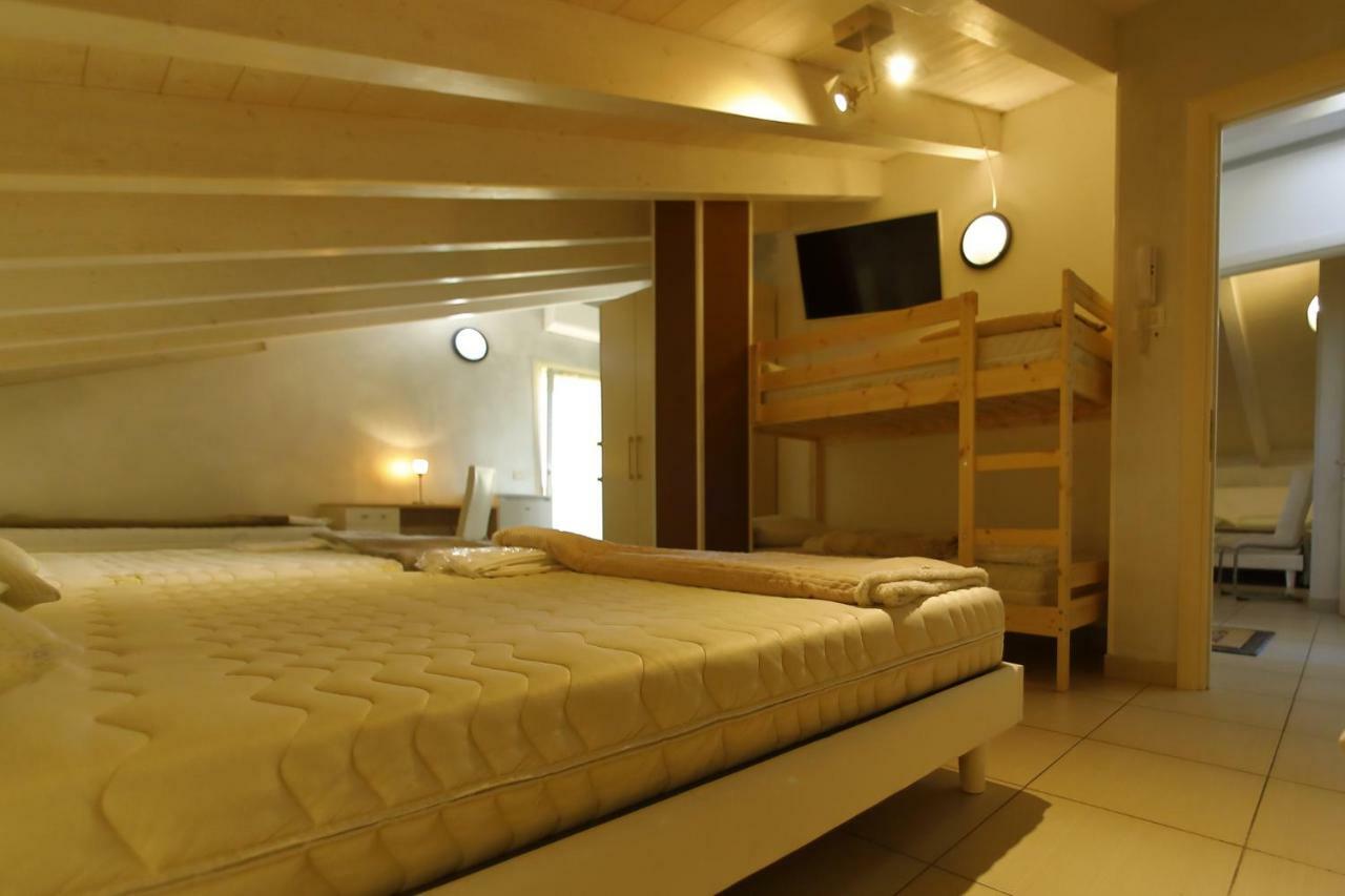 Nuovo Laghetto Del Frassino Hotel Peschiera del Garda Kültér fotó
