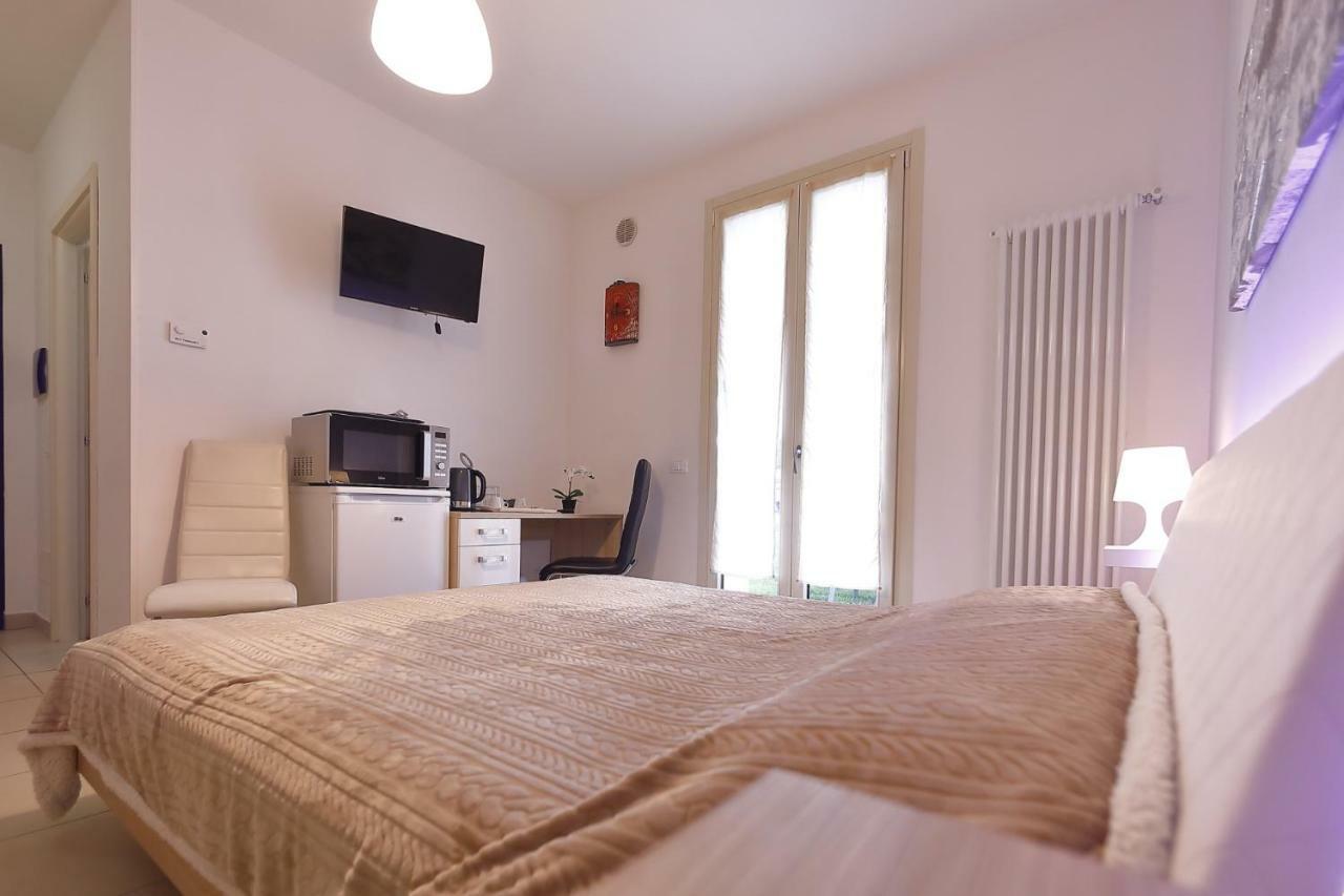 Nuovo Laghetto Del Frassino Hotel Peschiera del Garda Kültér fotó